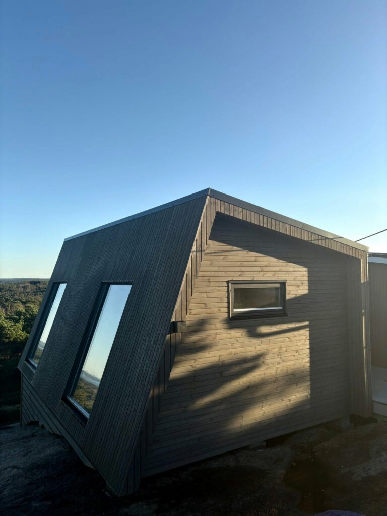 på hvaler, tilbygg